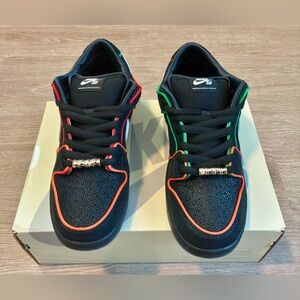 Nike SB Dunk Low Bronx Girls Skate